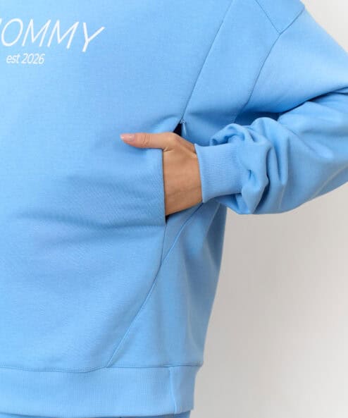 Alternative view of Голубой свитшот для будущих и кормящих мам MOMMY est 2026