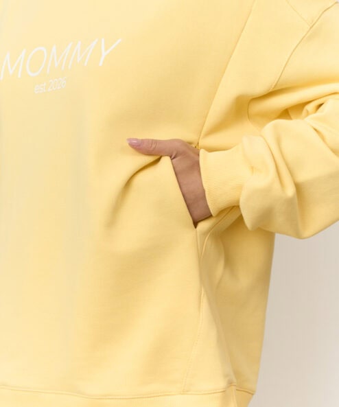 Alternative view of Желтый свитшот для будущих и кормящих мам MOMMY est 2026